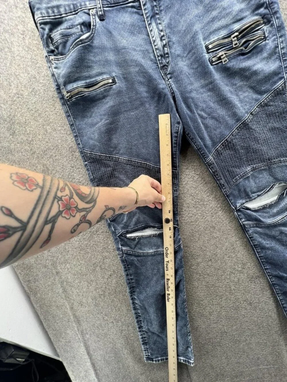 True Religion Rocco Jeans Mens 38 Blue Relaxed Skinny Biker Denim Distressed